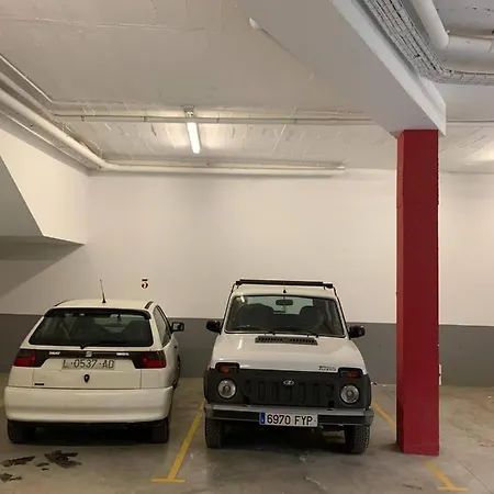 公寓 Apartamentsaloriaburg Farrera
