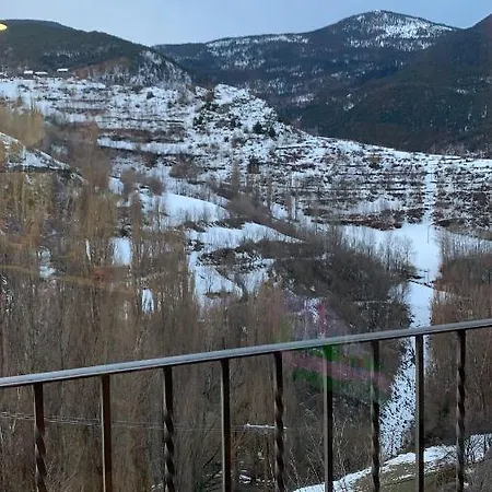 Apartamentsaloriaburg * Farrera